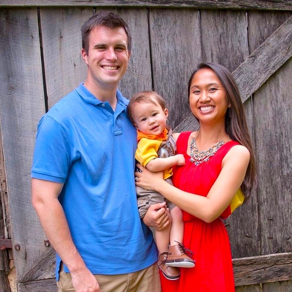 Meet your Posher, Lourdes - Picture 1 of 2